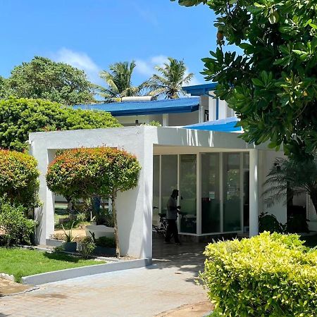 Pink Land Hotel Beruwala Exterior photo